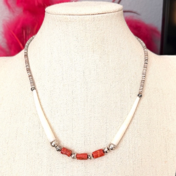 Vintage Jewelry - Native American Heshi Stone Necklace